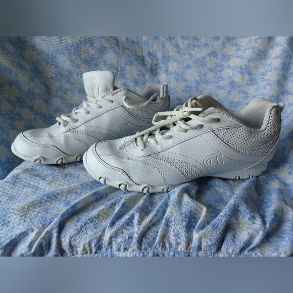 Champion Women's Faux Leather Lace-Up Sneakers - White Size 8.5 W Athletic - Picture 2 of 6